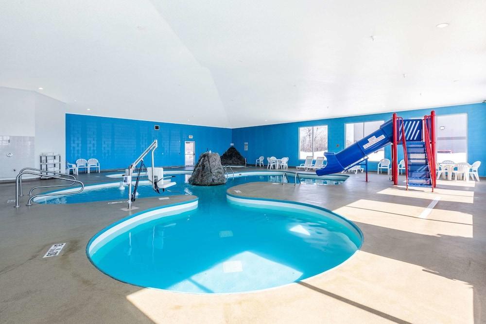 Comfort Suites Escanaba Eksteriør bilde